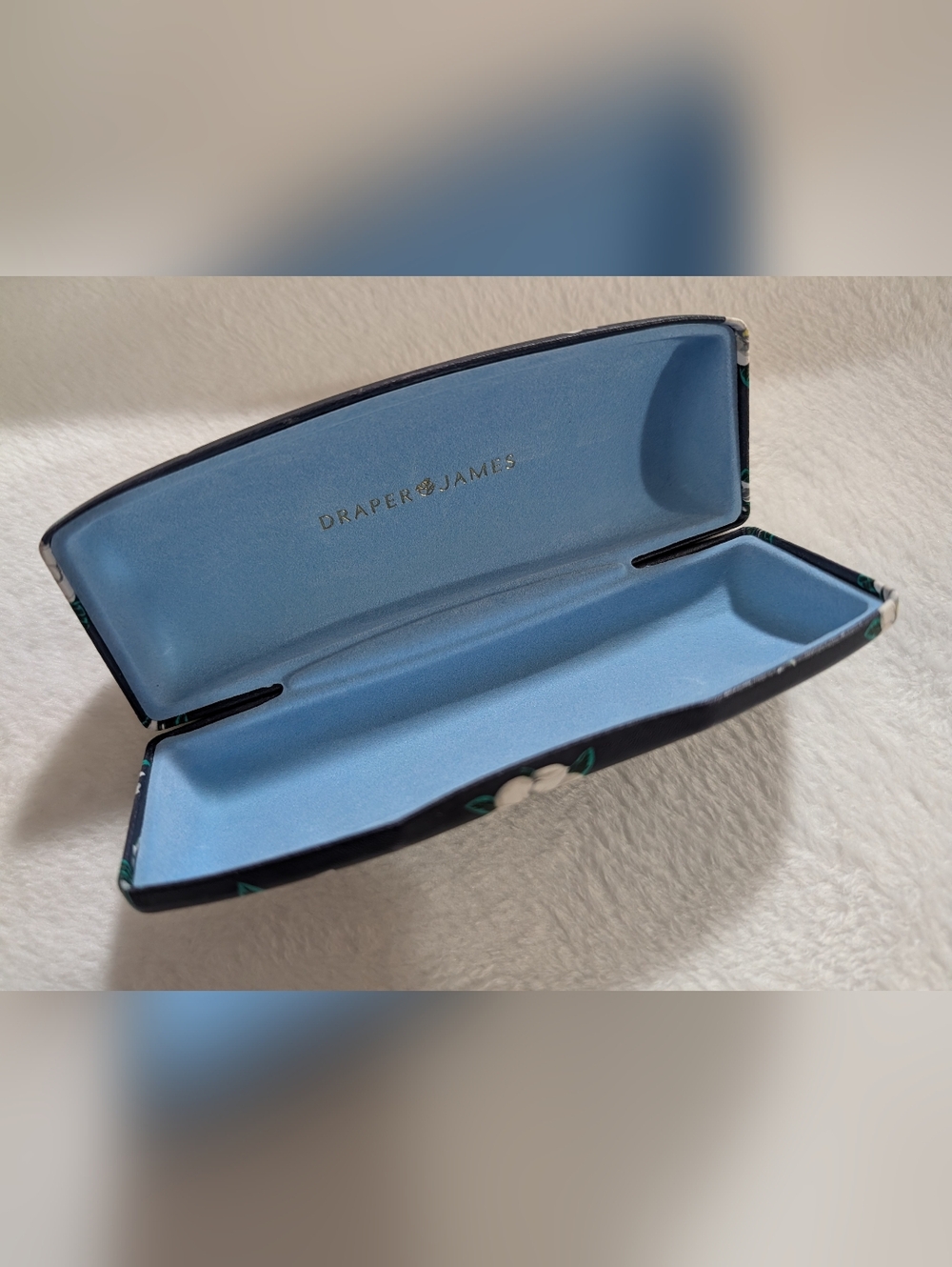 Stylish Draper James Navy & Floral Eyeglass Case in Sky Blue Interior